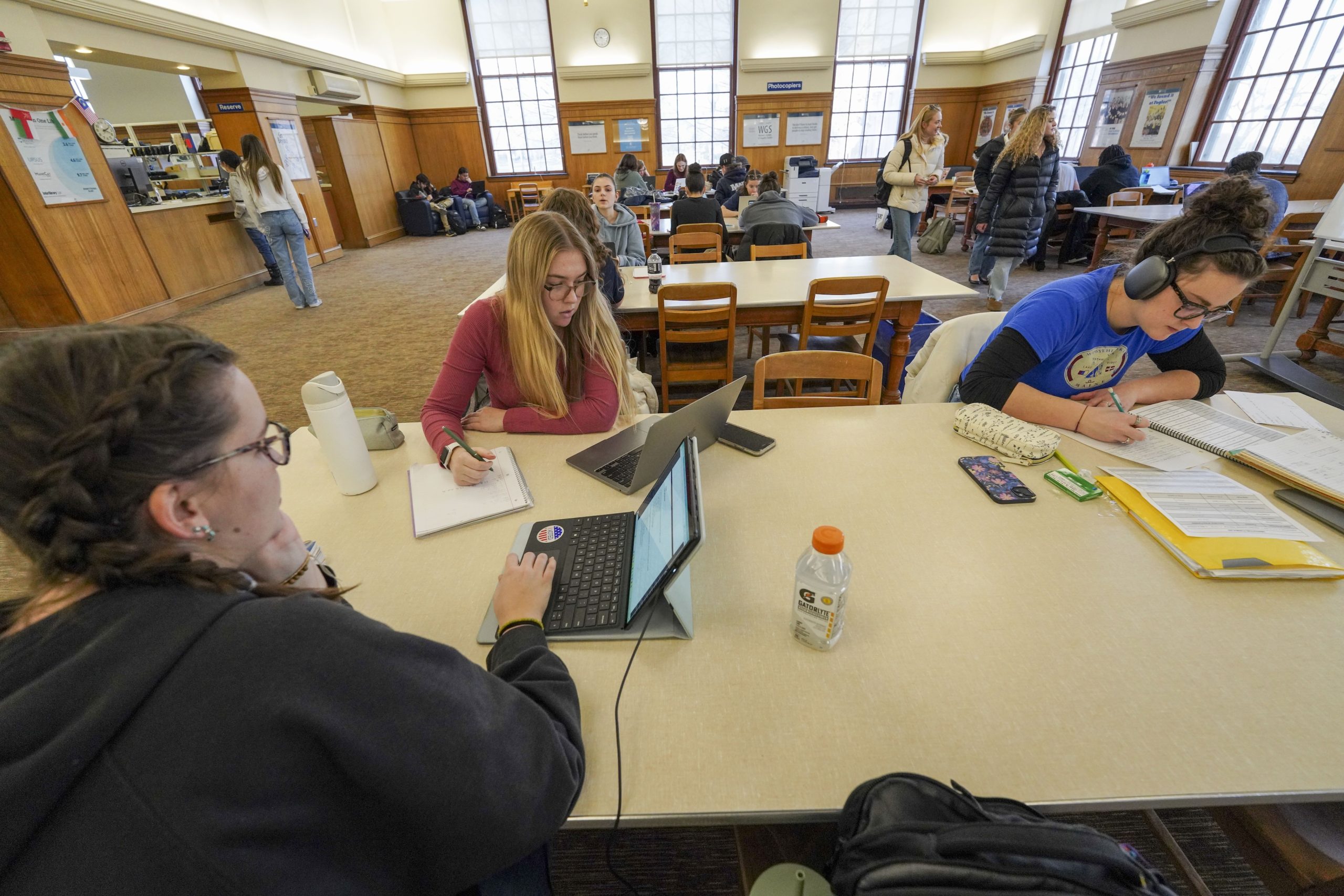 Students studying in Folger Library